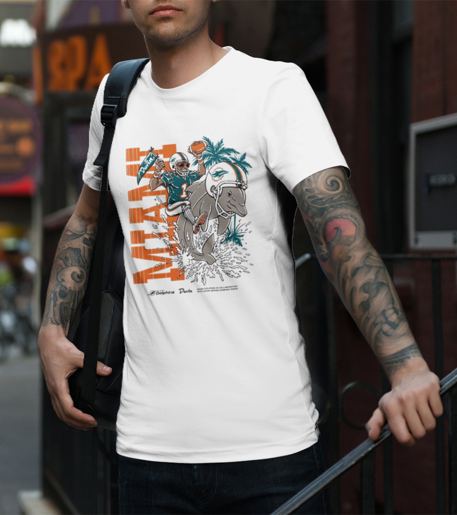 Duvin X Miami Dolphins Miami Flippin' Time With Dolphins Football And Palm Trees T-Shirt