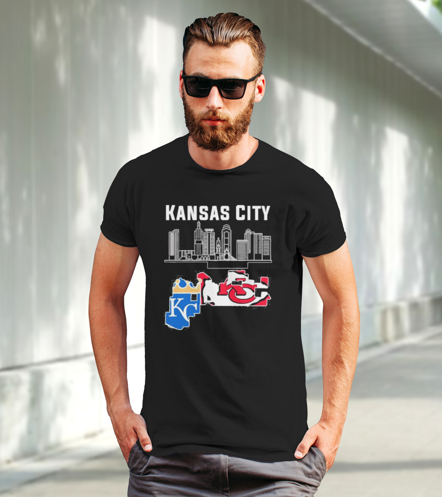 Kansas City Skyline KC Chiefs Royals Map T-Shirt