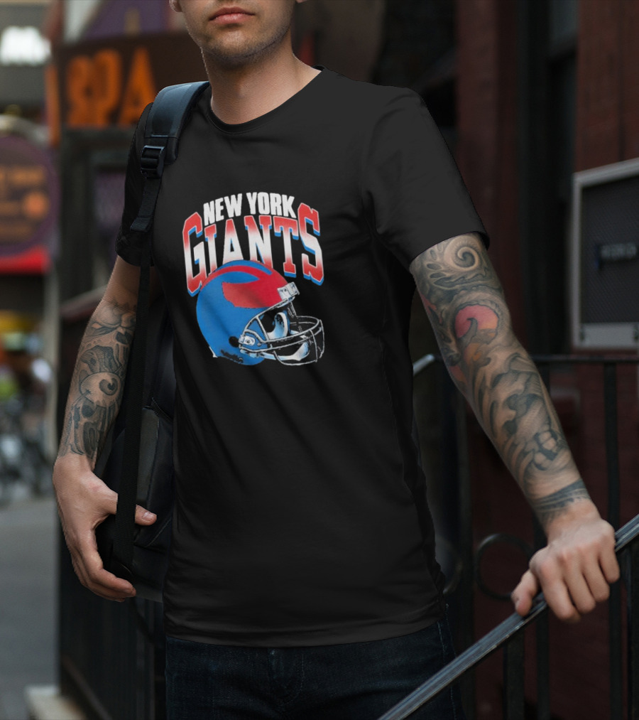 New York Giants NFL Helmet Gradient T-Shirt