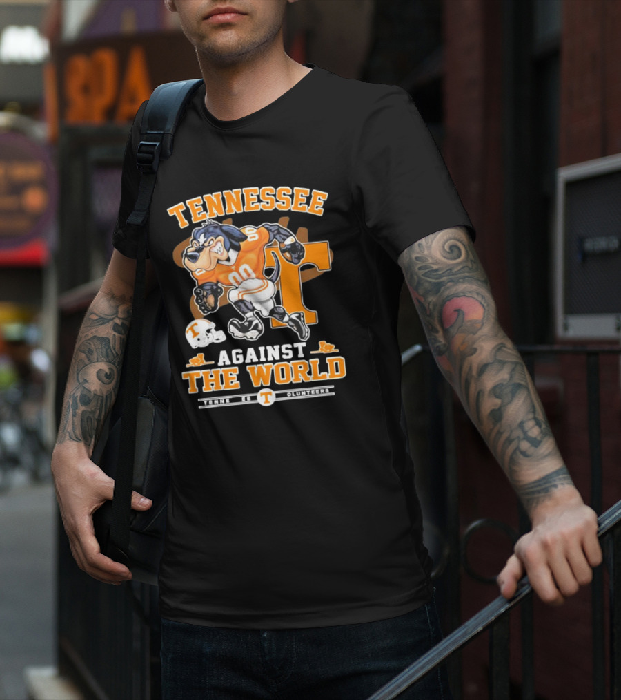 Tennessee Vols Mascot Charging Forward Against The World T-Shirt