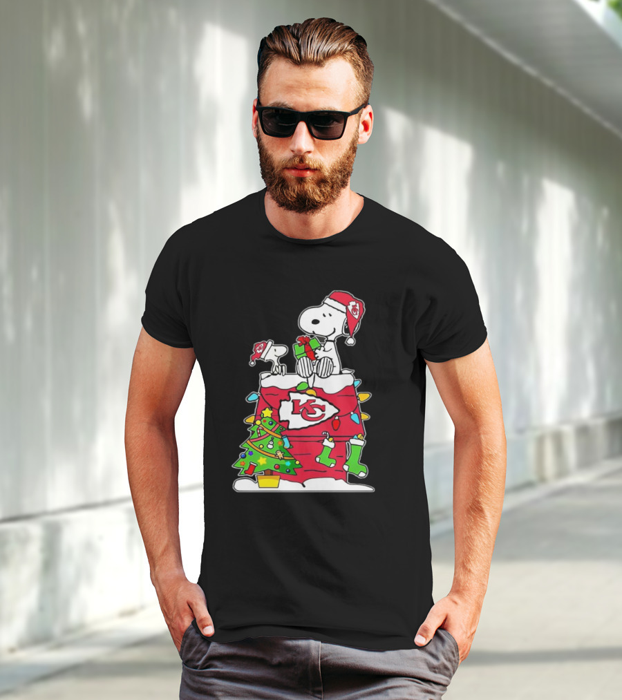 NFL Kansas City Chiefs Snoopy Woodstock Christmas Tree T-Shirt