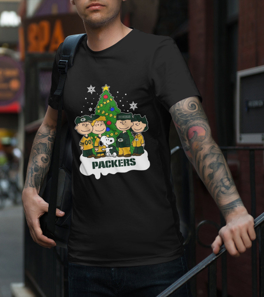Snoopy The Peanuts Packers NFL Christmas T-Shirt