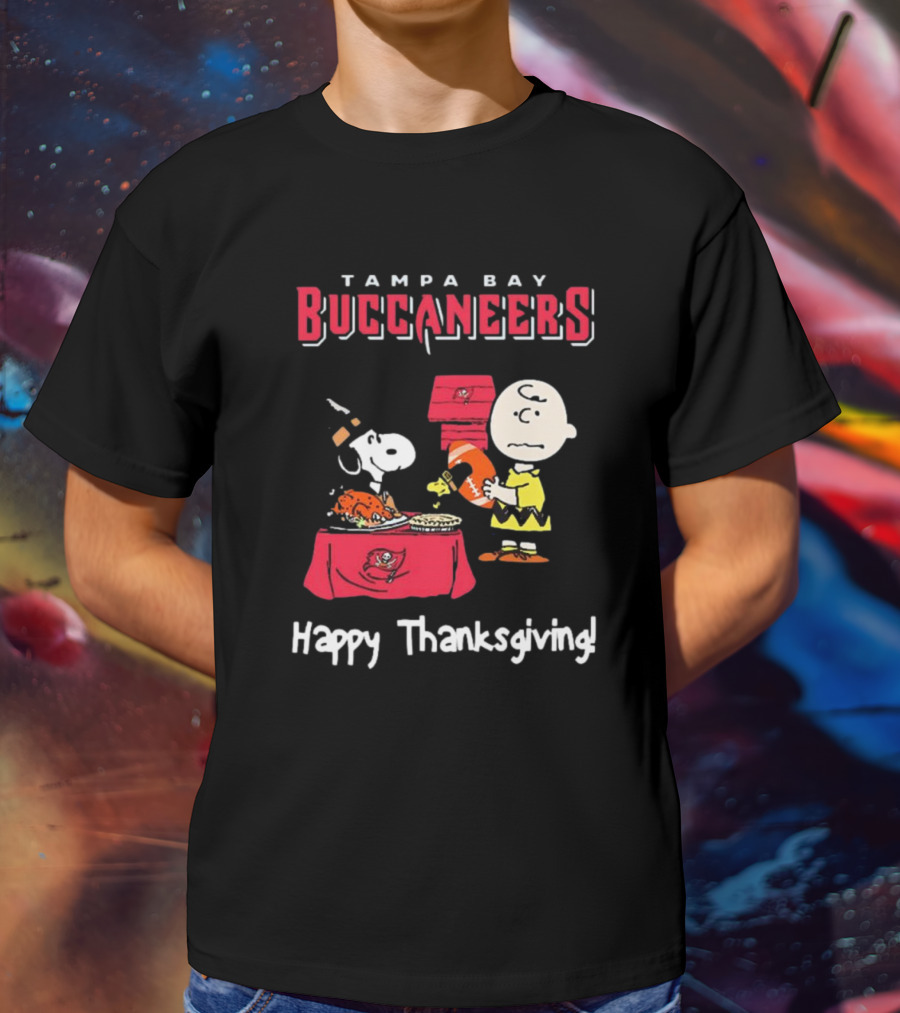 Tampa Bay Buccaneers Peanuts Happy Thanksgiving Football T-Shirt