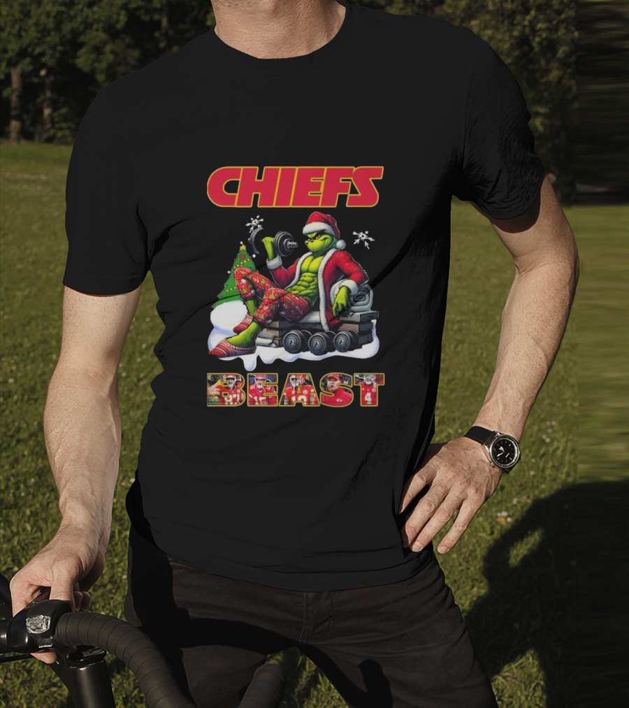 Chiefs Grinch Santa Beast Christmas Gymmer Kansas NFL 2025 T-Shirt