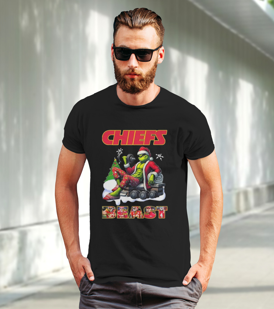 Chiefs Grinch Santa Beast Christmas Gymmer Kansas NFL 2025 T-Shirt