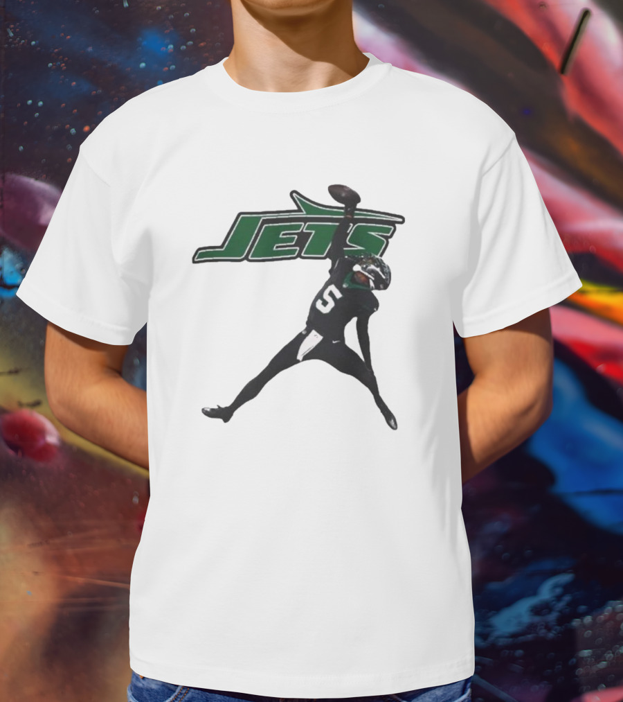Garrett Wilson 5 New York Jets NFL Player Pose With Jets T-Shirt
