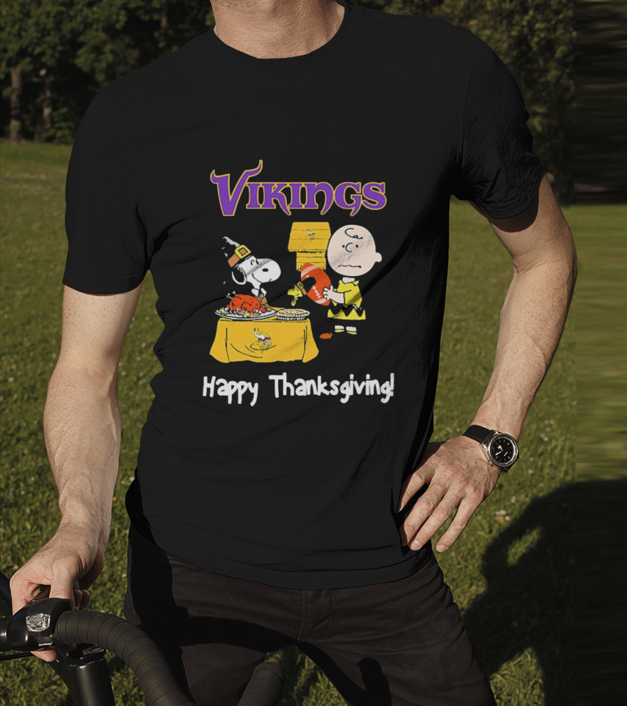 Peanuts Minnesota Vikings NFL Football Snoopy Charlie Brown Happy Thanksgiving T-Shirt