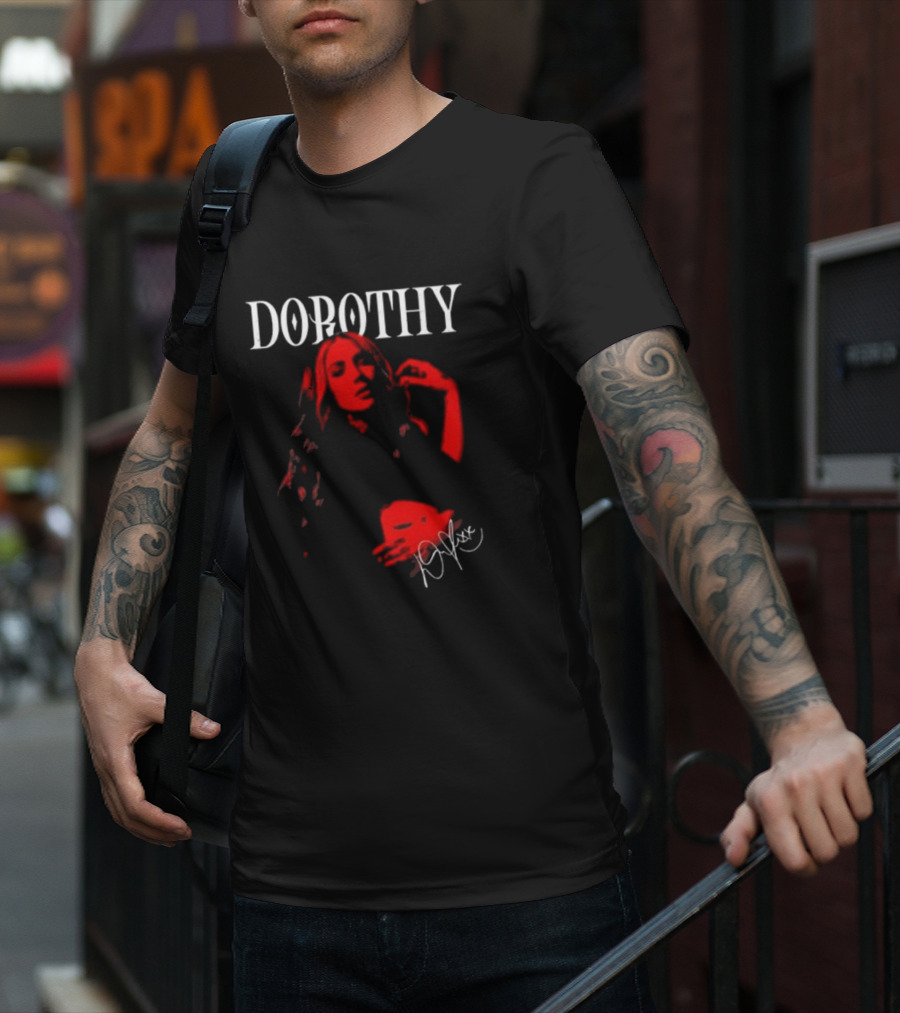 Dorothy Red Portrait Signature T-Shirt