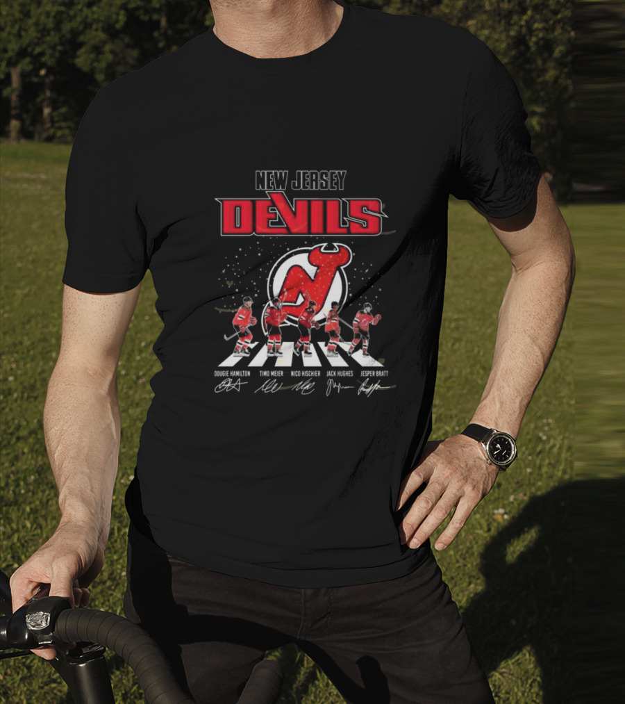 New Jersey Devils Dougie Hamilton Timo Meier Nico Hischier Jack Hughes Jesper Bratt Walking Signatures T-Shirt