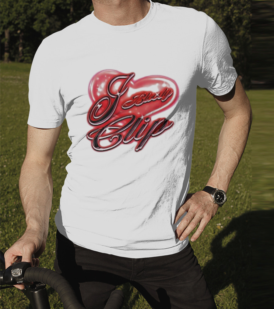 I Love Bloody Clip Heart Airbrush Imnotclip T-Shirt