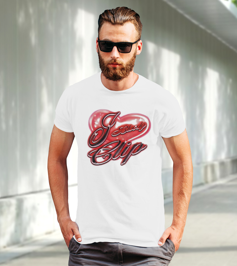 I Love Bloody Clip Heart Airbrush Imnotclip T-Shirt