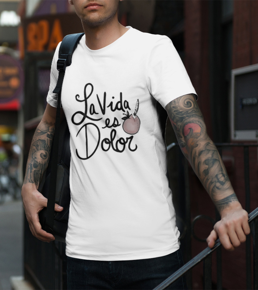 La Vida Es Dolor Red Heart Drawing T-Shirt