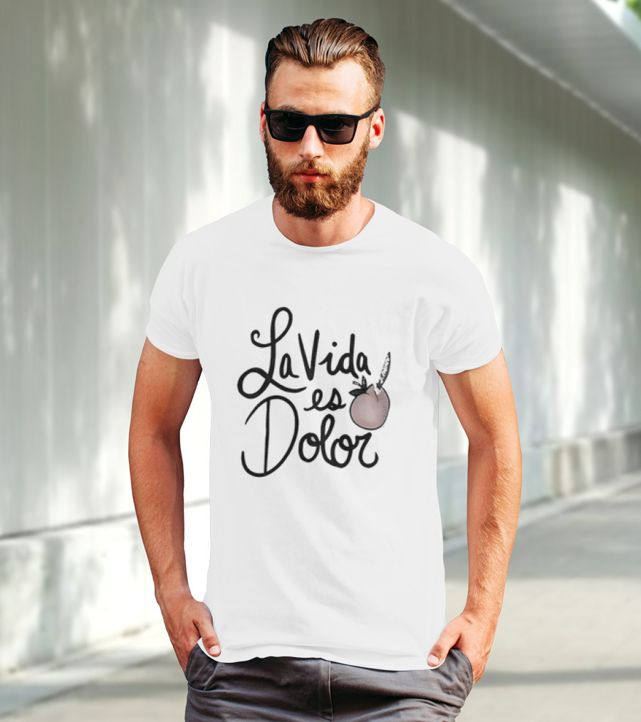 La Vida Es Dolor Red Heart Drawing T-Shirt
