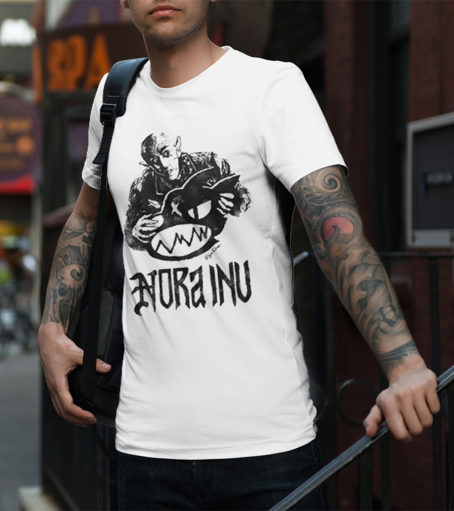 Nora Inu Vampyre Monster Art T-Shirt