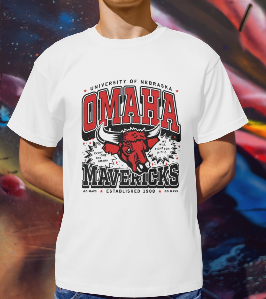 Omaha Mavericks Max Collegiate Bull Symbol With Stars T-Shirt