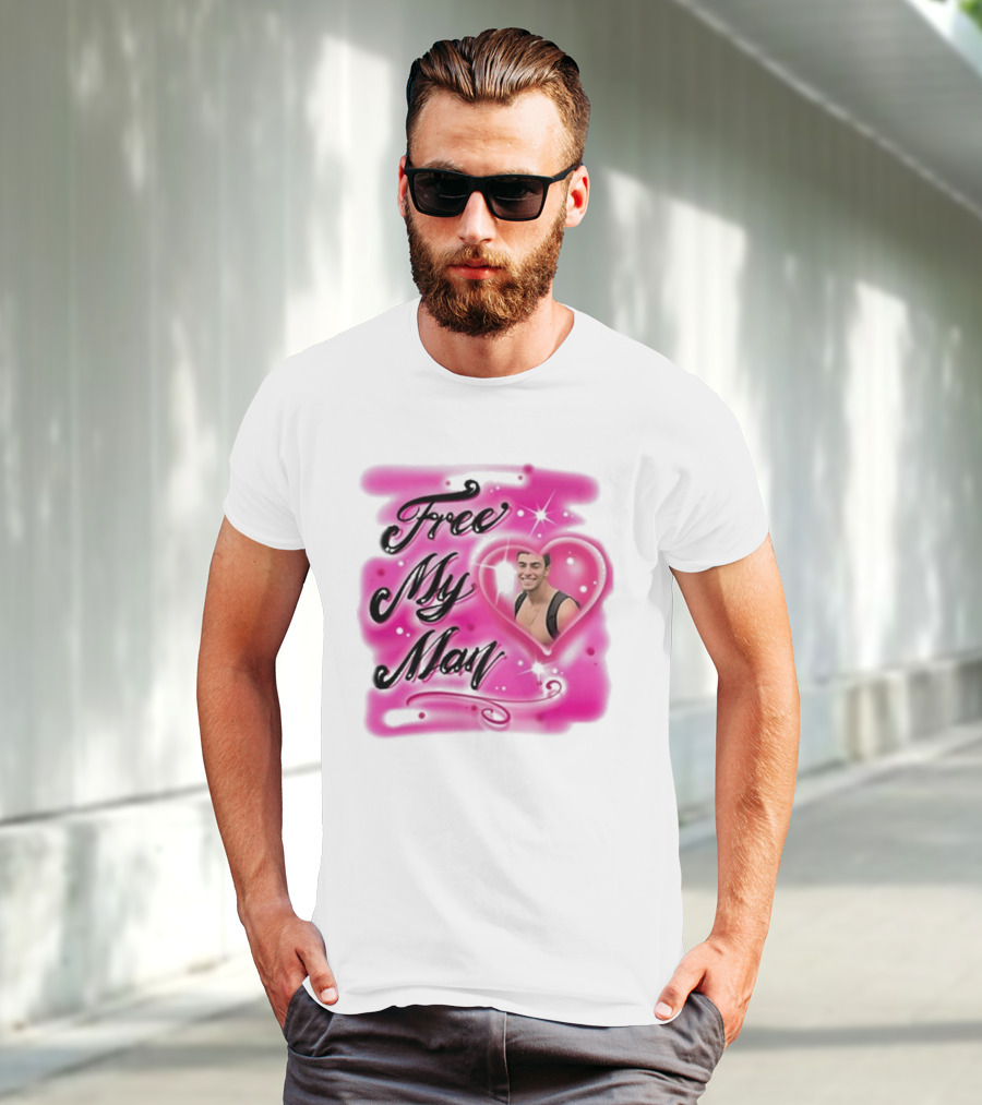 Free My Man Luigi Mangione Heart Pink Background T-Shirt