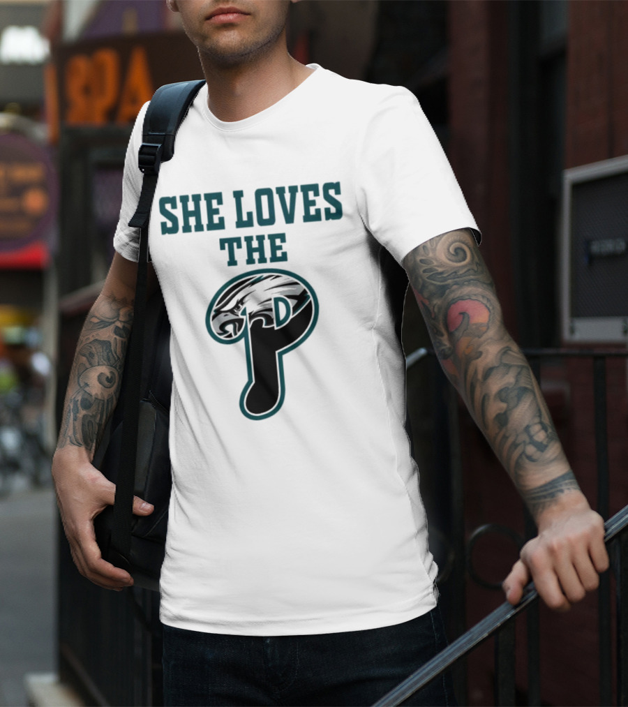 She Loves The Philadelphia Eagles P Birds Football T-Shirt