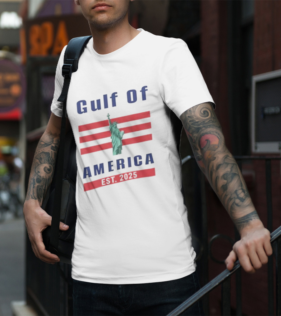 Gulf Of America Statue Of Liberty Est 2025 T-Shirt