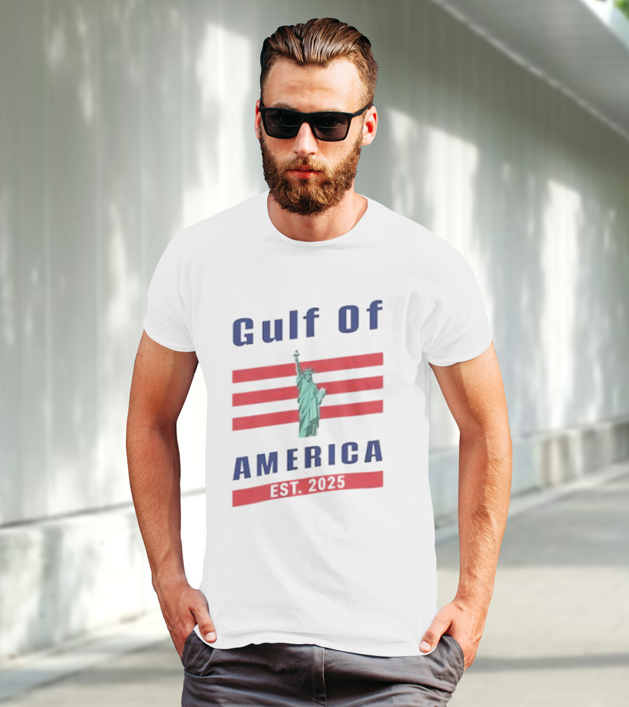 Gulf Of America Statue Of Liberty Est 2025 T-Shirt