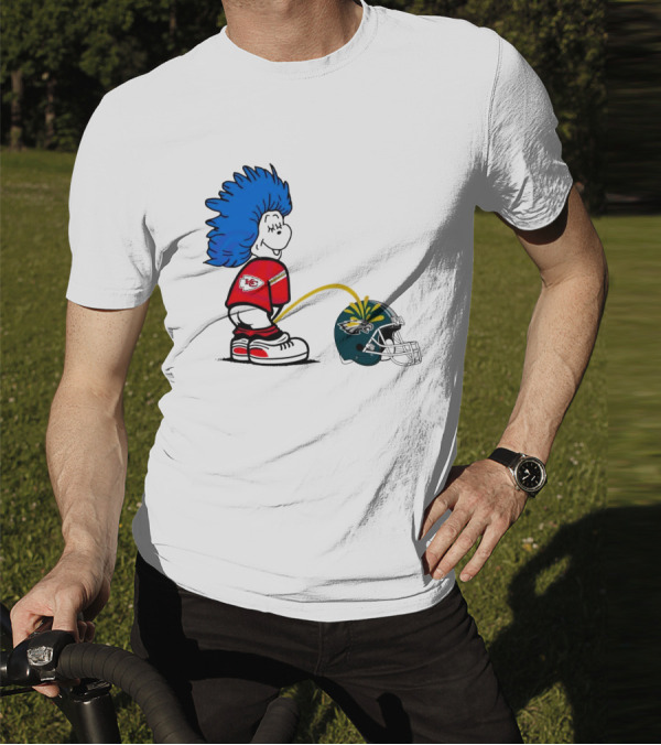 Thing One Kansas City Chiefs Piss On Philadelphia Eagles 2025 T-Shirt