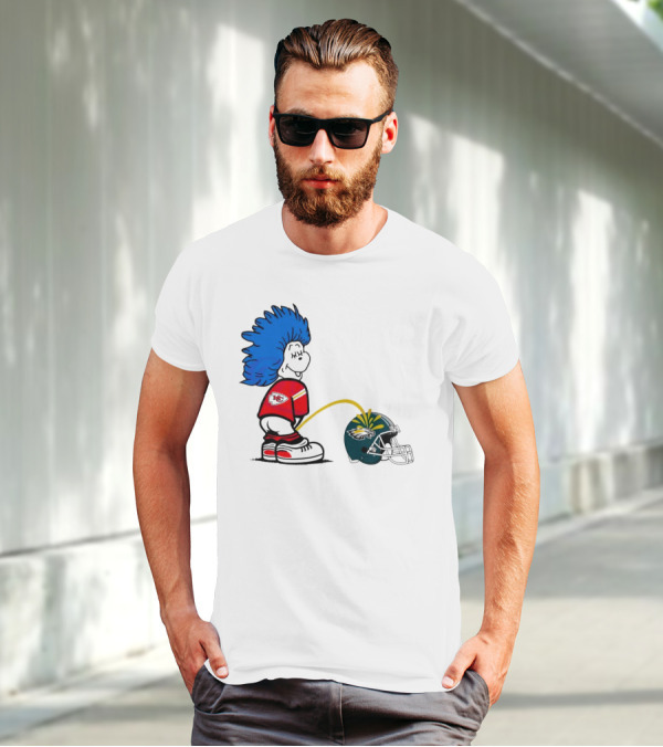 Thing One Kansas City Chiefs Piss On Philadelphia Eagles 2025 T-Shirt