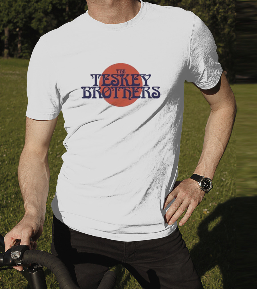 The Teskey Brothers Vintage Red Circular Emblem T-Shirt