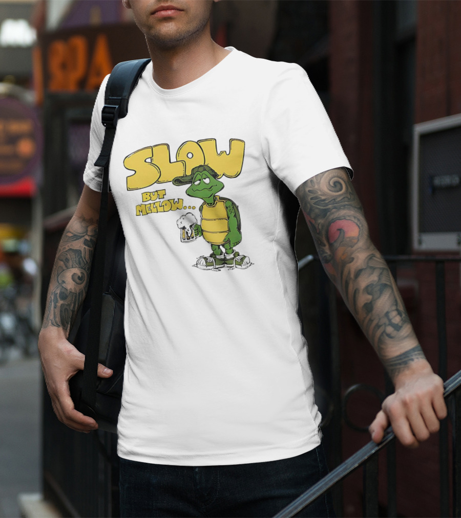 Slow But Mellow Turtle With Beer Retro Vintage 70s Style T-Shirt