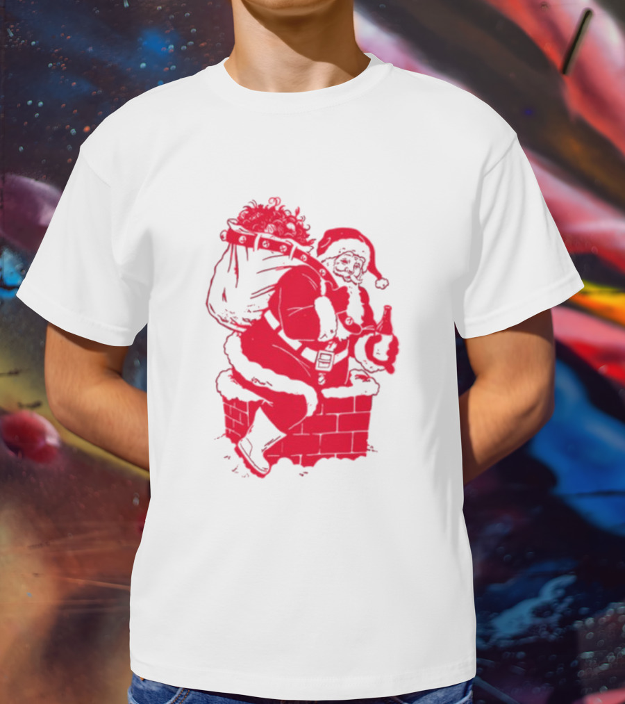 Santa Claws Funny Cat Christmas Beer Chimney Scene T-Shirt