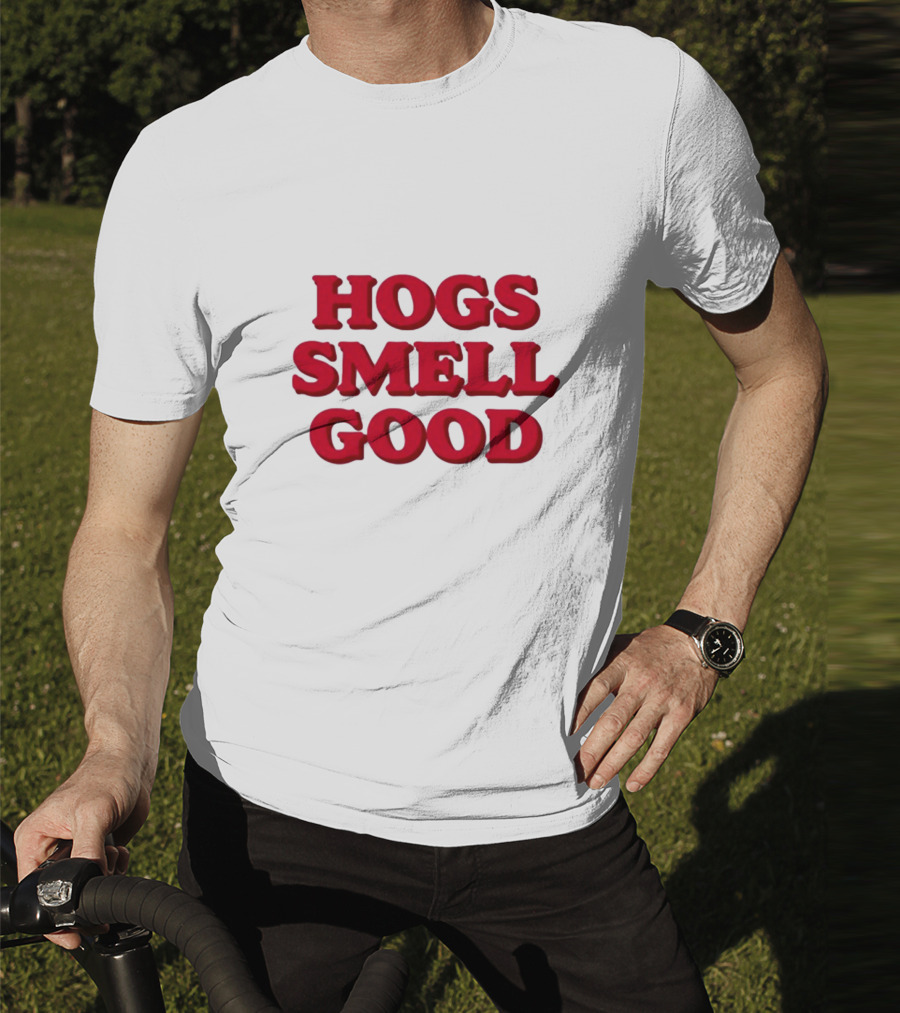 Hogs Smell Good Arkansas Razorbacks Danyelle Musselman T-Shirt