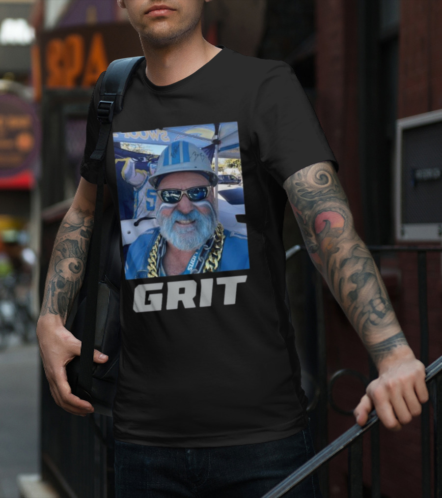 Lions Grit Gameday Enthusiast Celebrating Ron Crackman Crachiola T-Shirt