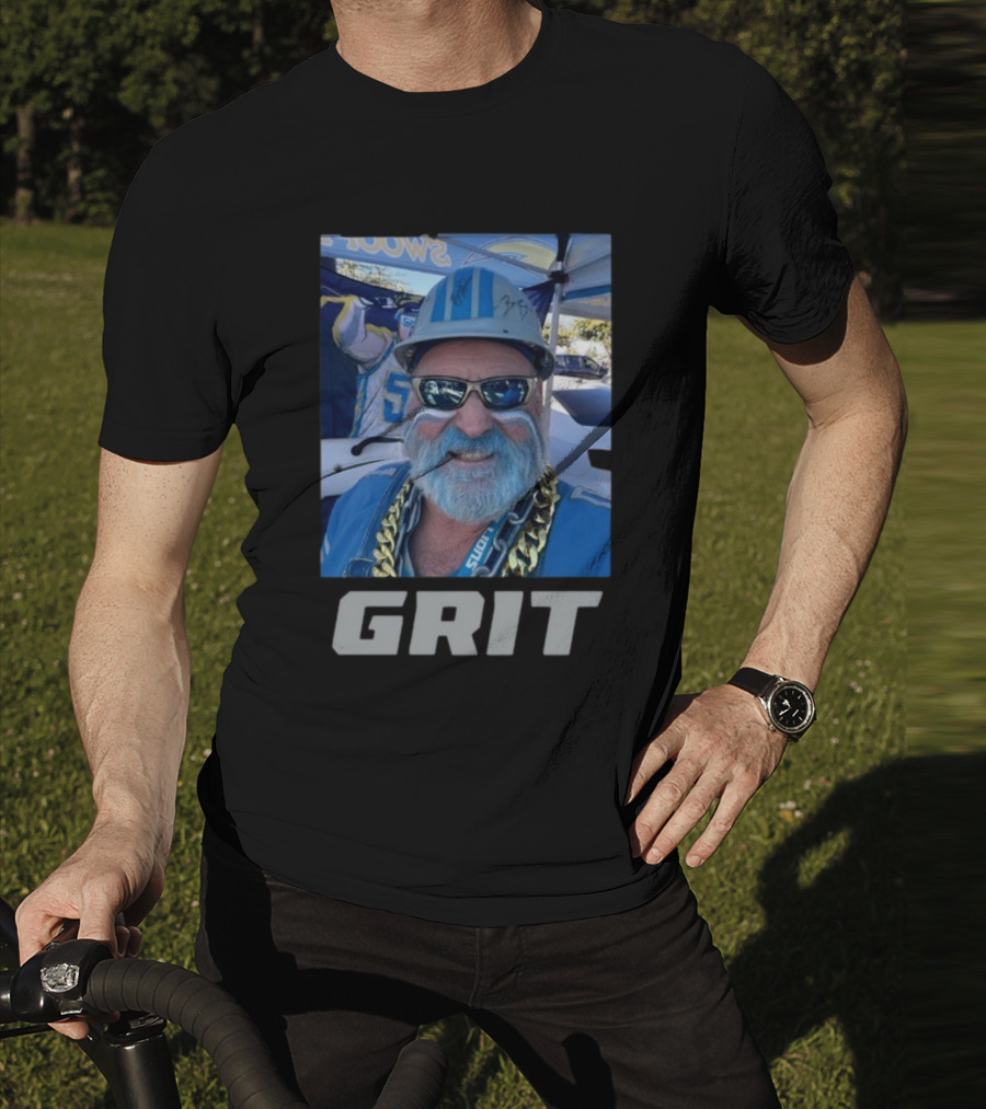 Lions Grit Gameday Enthusiast Celebrating Ron Crackman Crachiola T-Shirt