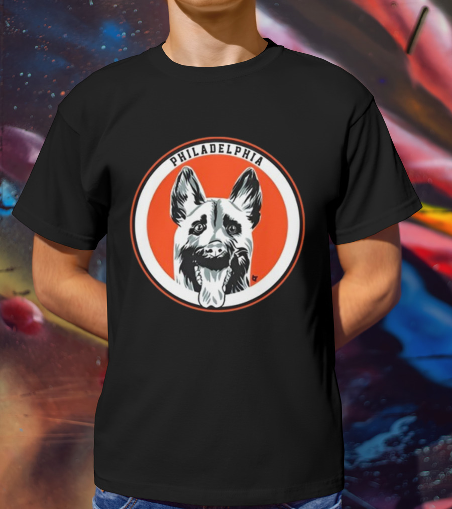 Philadelphia Dogs Hockey Team Circle T-Shirt