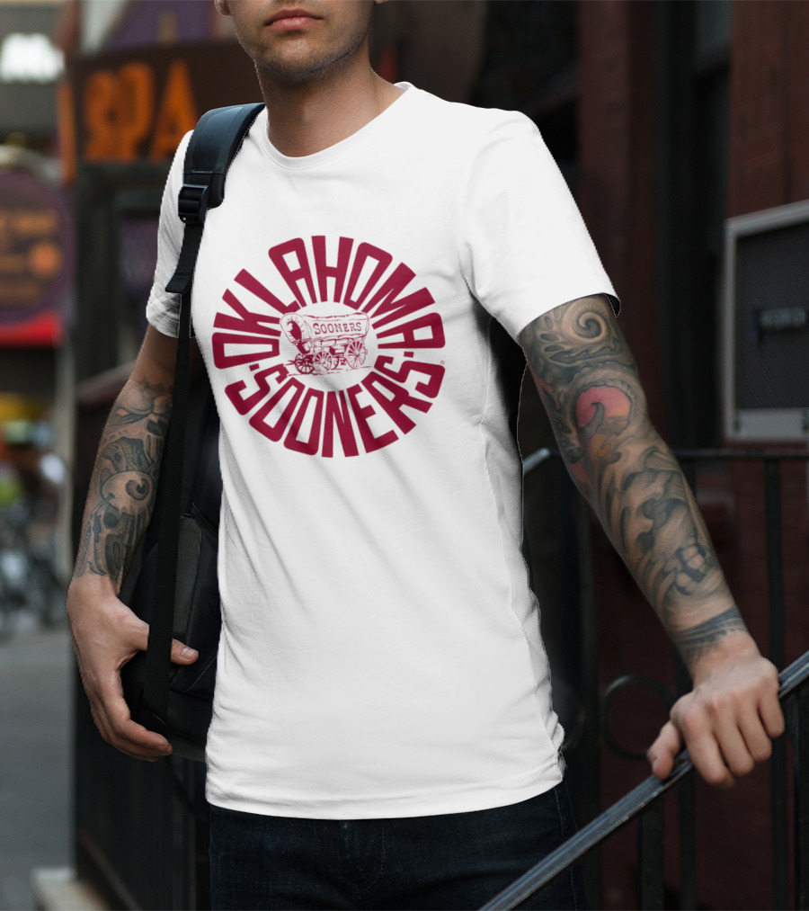 Oklahoma Sooners Covered Wagon Circle T-Shirt