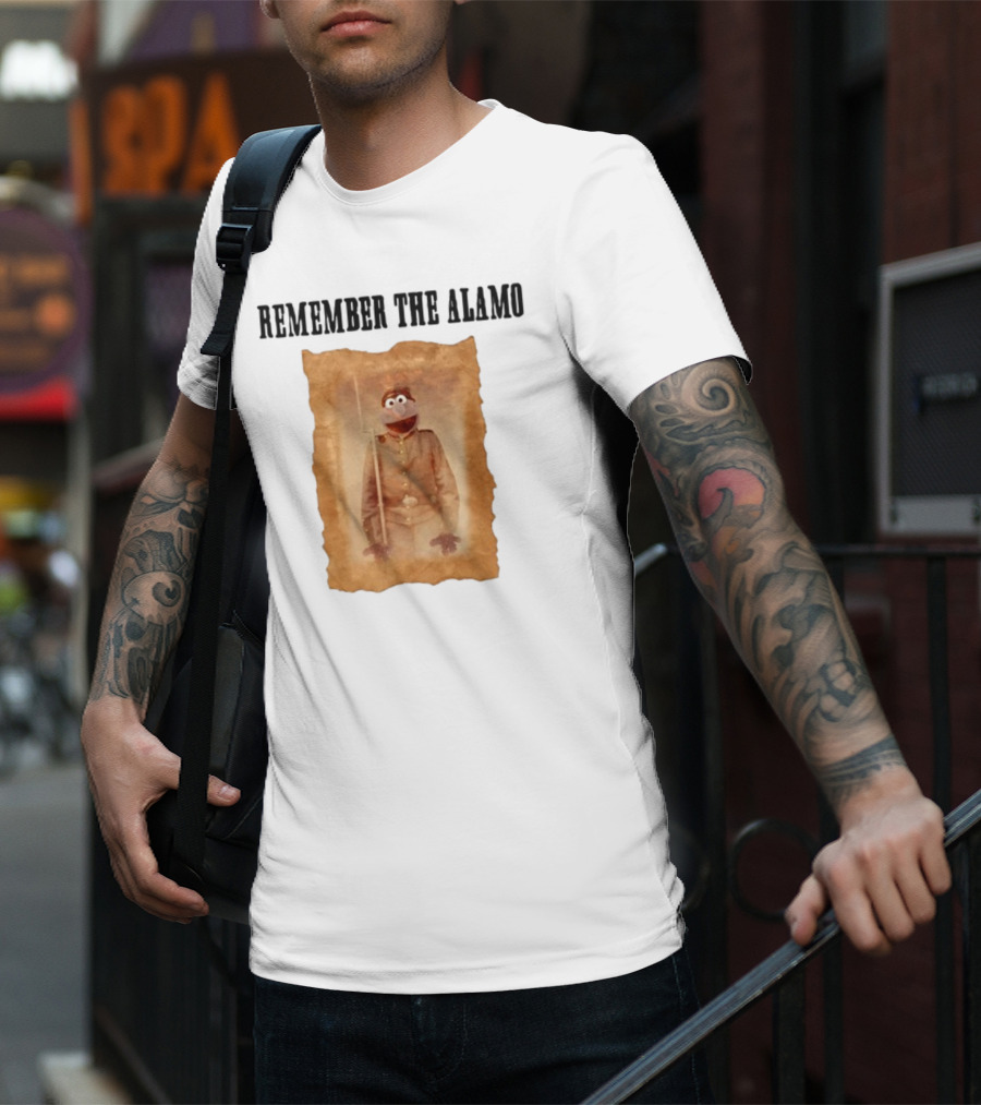 Lucca International Remember The Alamo Historical Muppet Soldier T-Shirt