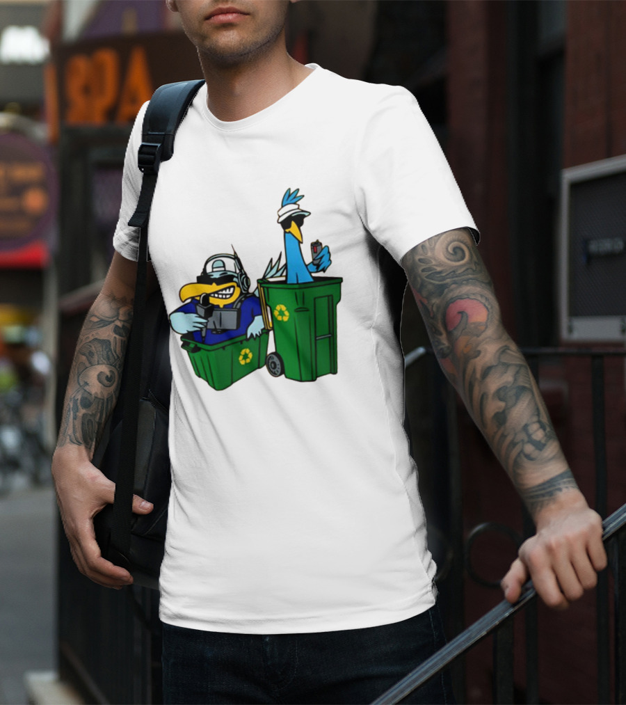 Fairwayjockey Birdie Juice The People’S Birdies Golf Duo Recycling Bins Image T-Shirt