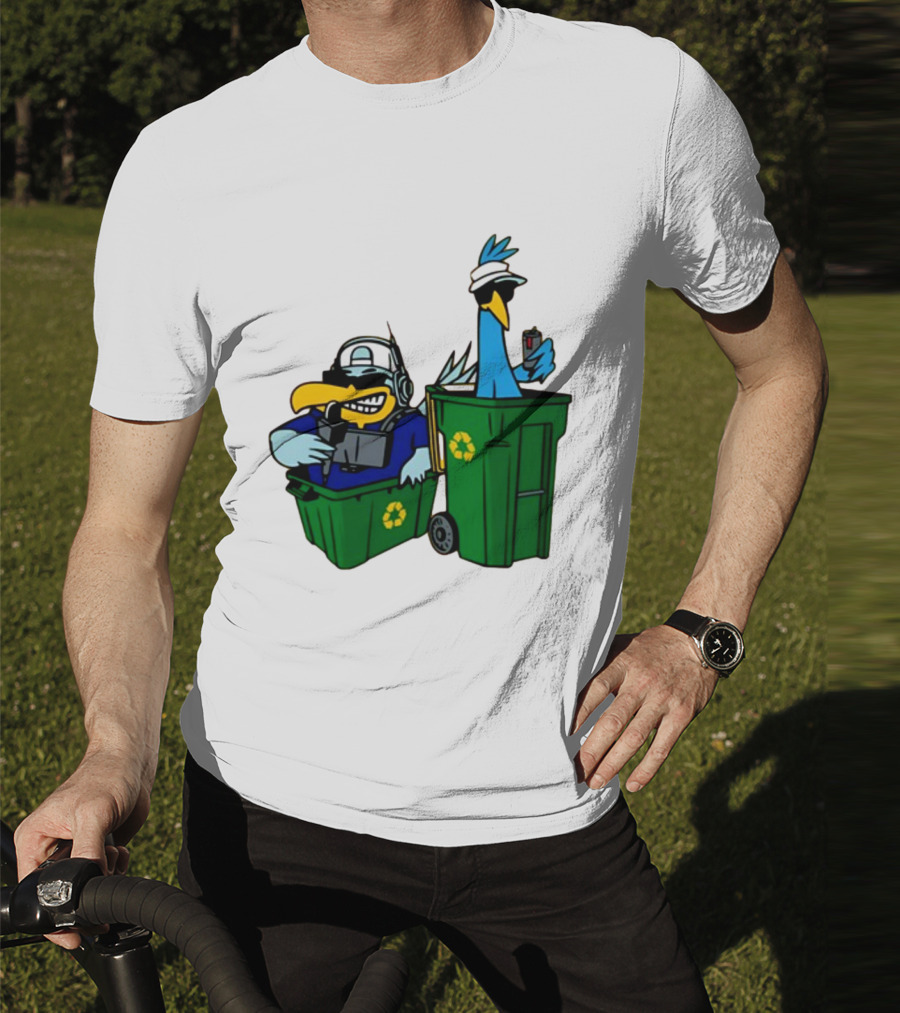 Fairwayjockey Birdie Juice The People’S Birdies Golf Duo Recycling Bins Image T-Shirt