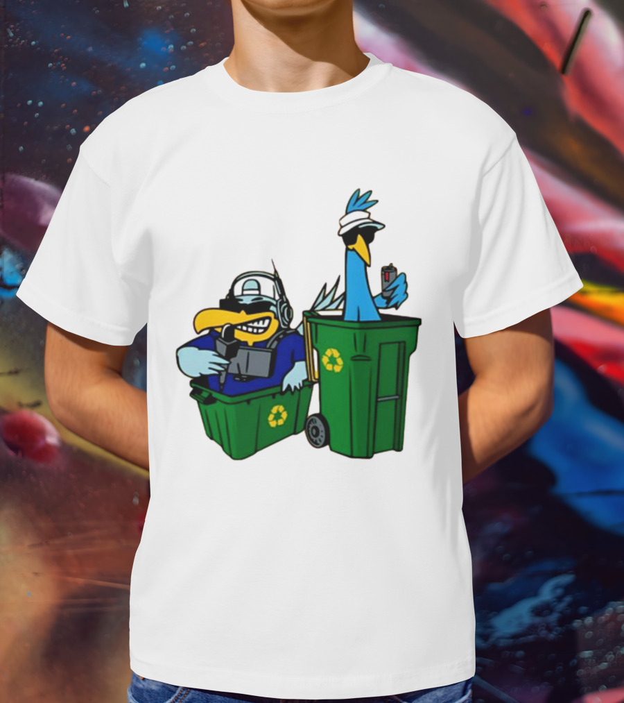 Fairwayjockey Birdie Juice The People’S Birdies Golf Duo Recycling Bins Image T-Shirt