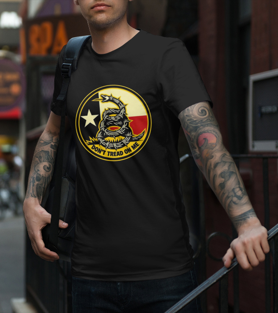 Don't Tread On Me Barbed Snake With Texas Flag Star T-Shirt