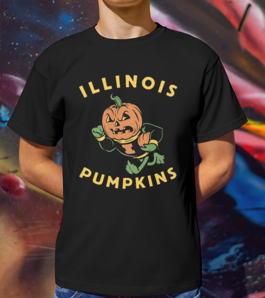 Harebraineddesign Illinois Pumpkins Mascot Creepy Jack-O’-Lantern Football Player T-Shirt