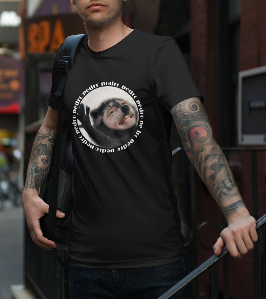 Theironycloset Pedro Raccoon Face Circle T-Shirt