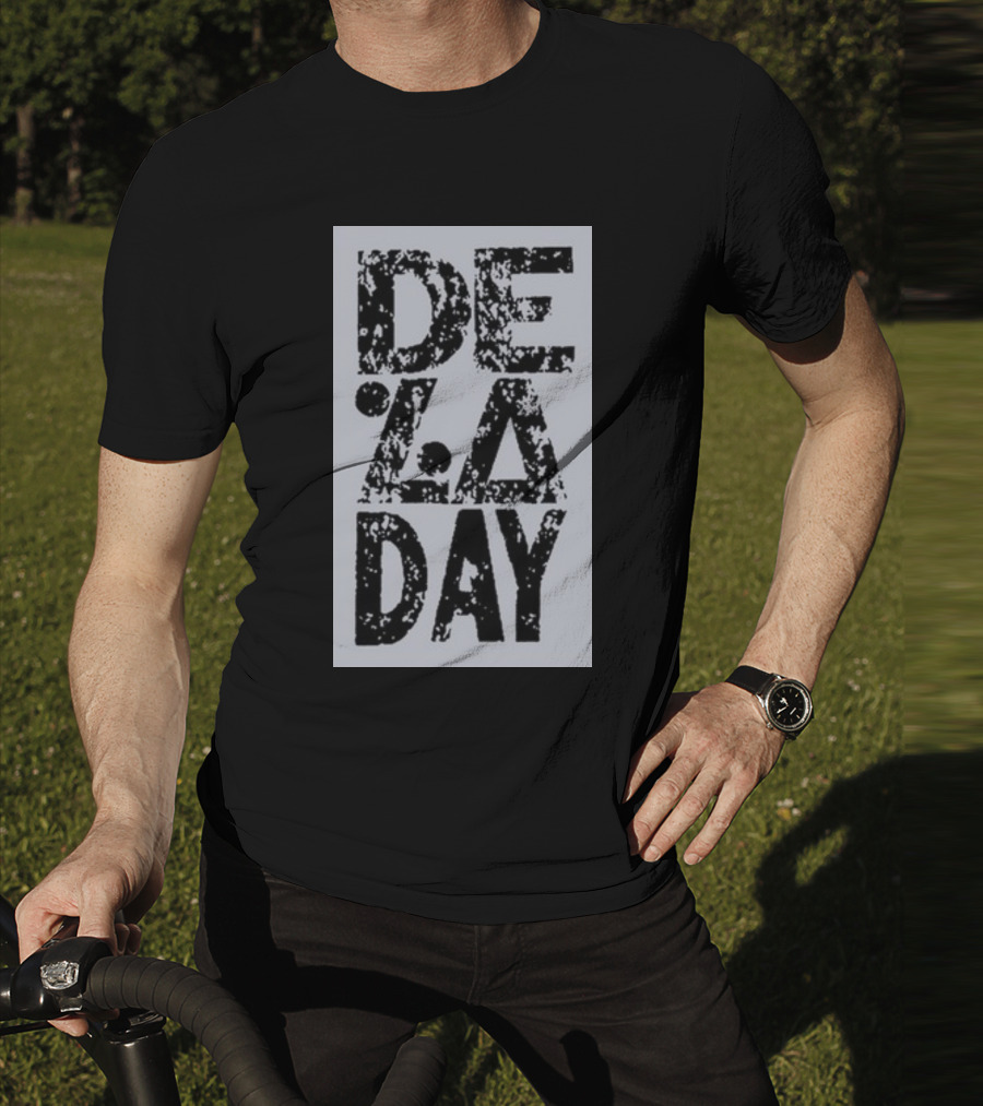 DE LA DAY T-Shirt