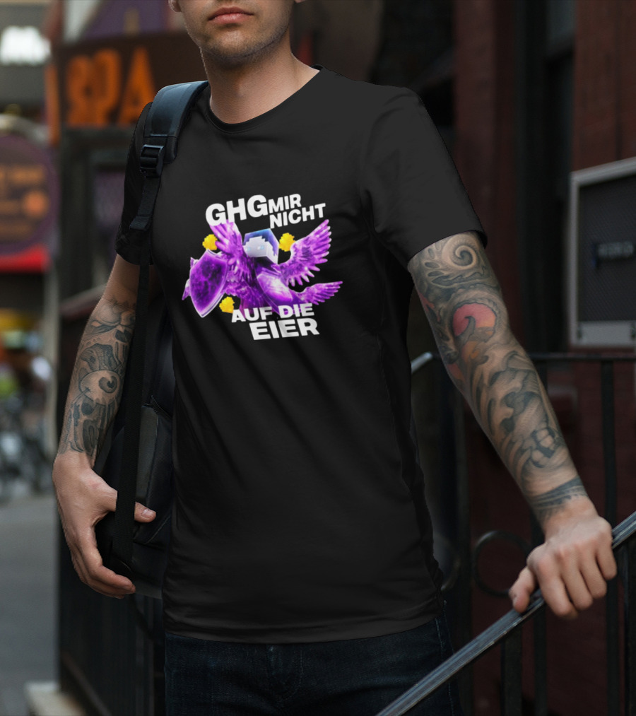 GHG Mir Nicht Auf Die Eier Minecraft Bird Shield Purple T-Shirt