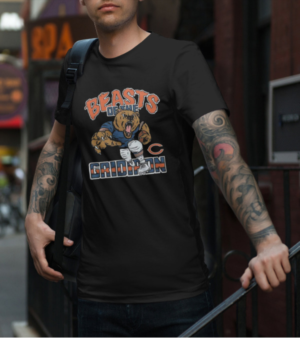 Chicago Bears Beasts Of The Gridiron Football Crossover T-Shirt