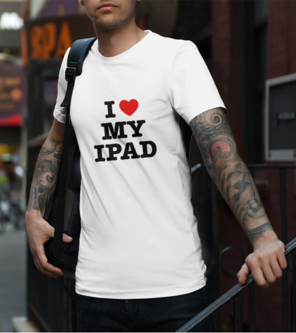 I Love My Ipad Suki Waterhouse T-Shirt