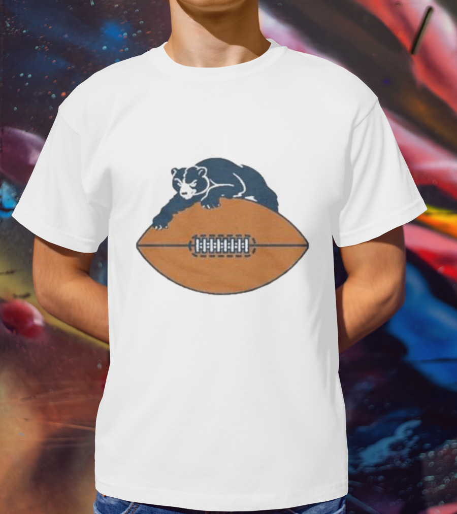 Chicago Bears Vintage Bear And Football Logo 1946 T-Shirt