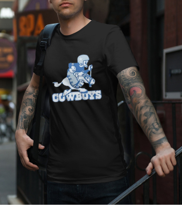 Dallas Cowboys Vintage Cowboy Riding Football Horse Logo 1966 T-Shirt