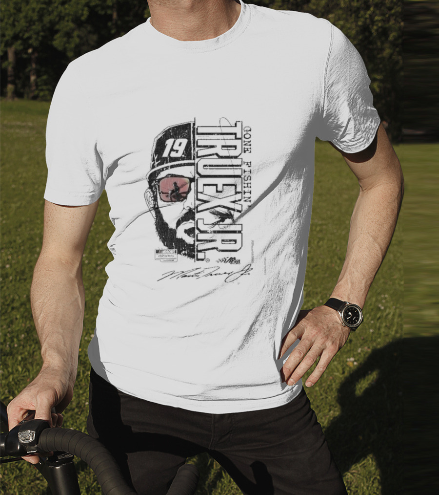 Martin Truex Jr Joe Gibbs Racing Team Gone Fishin’ 19 Racing Silhouette Sunglasses Graphic Signature T-Shirt