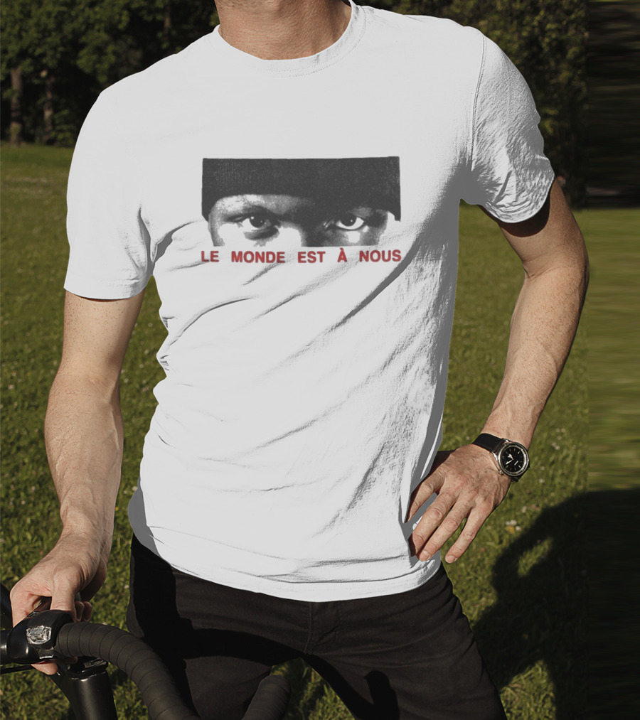 Le Monde Est A Nous Scrt Eyes Mysterious Gaze Beanie Style T-Shirt