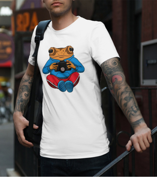 Bad Bunny Sapo Concho Frog With Camera Blue Red Pants T-Shirt