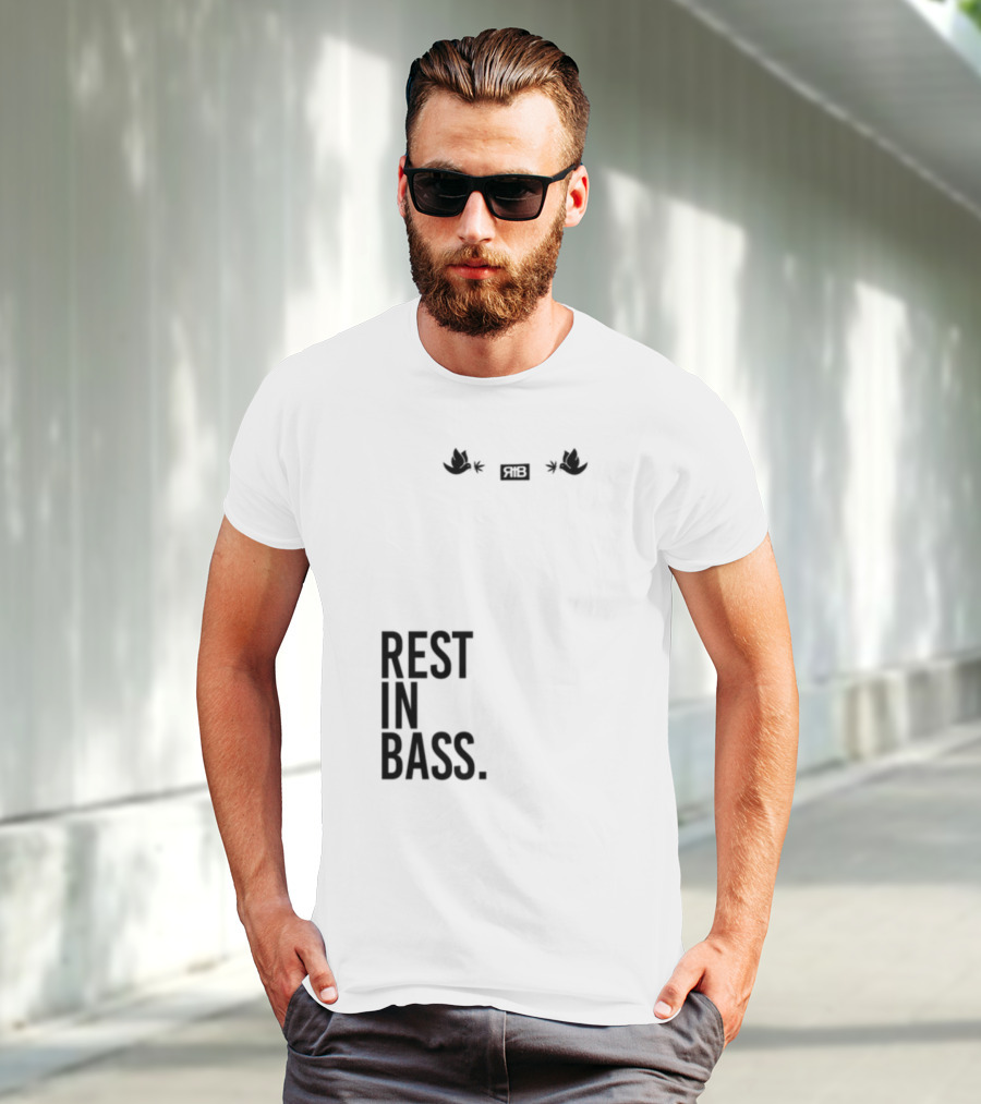 Rest In Bass Che Flying High Peace Symbol Headphones Star Elements T-Shirt